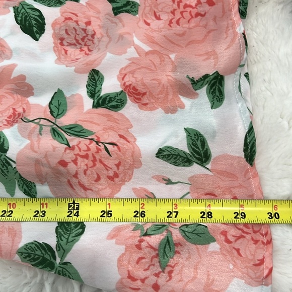 Show me your MuMu floral skirt - Picture 5 of 8